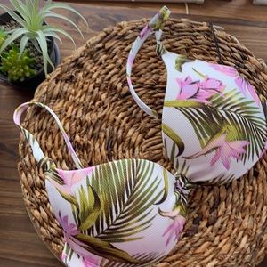3/$15 Shade & Shore Lightly Lined Bikini Top 36C underwire floral palm tropical